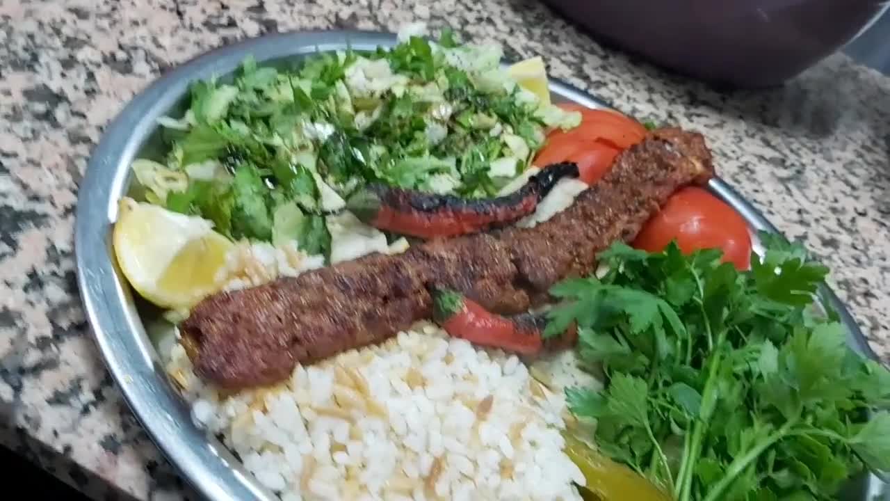 Sevinç Kebap & Dürüm Salonu video