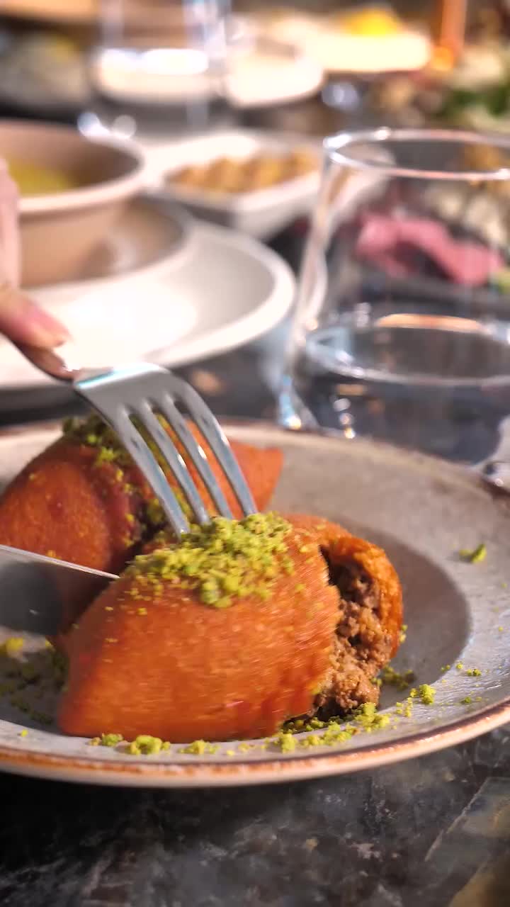 Boğaziçi Restaurant Narlıdere video