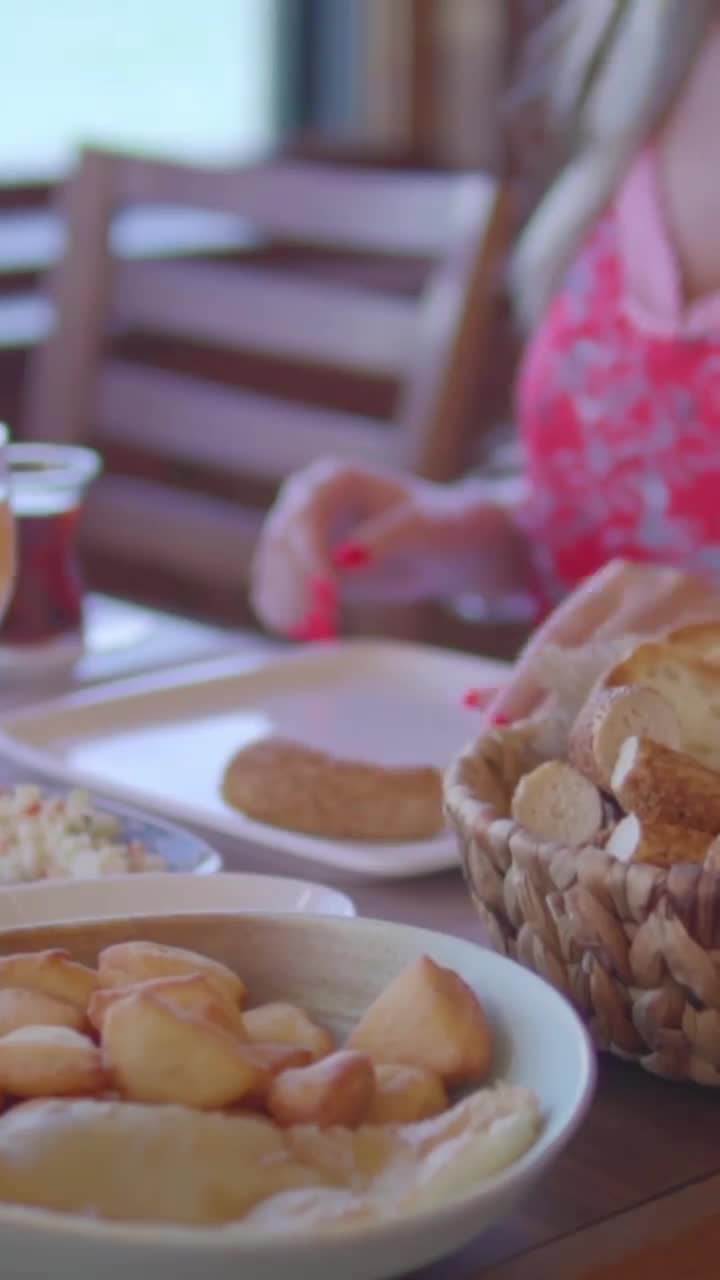 Boğaziçi Restaurant Narlıdere video