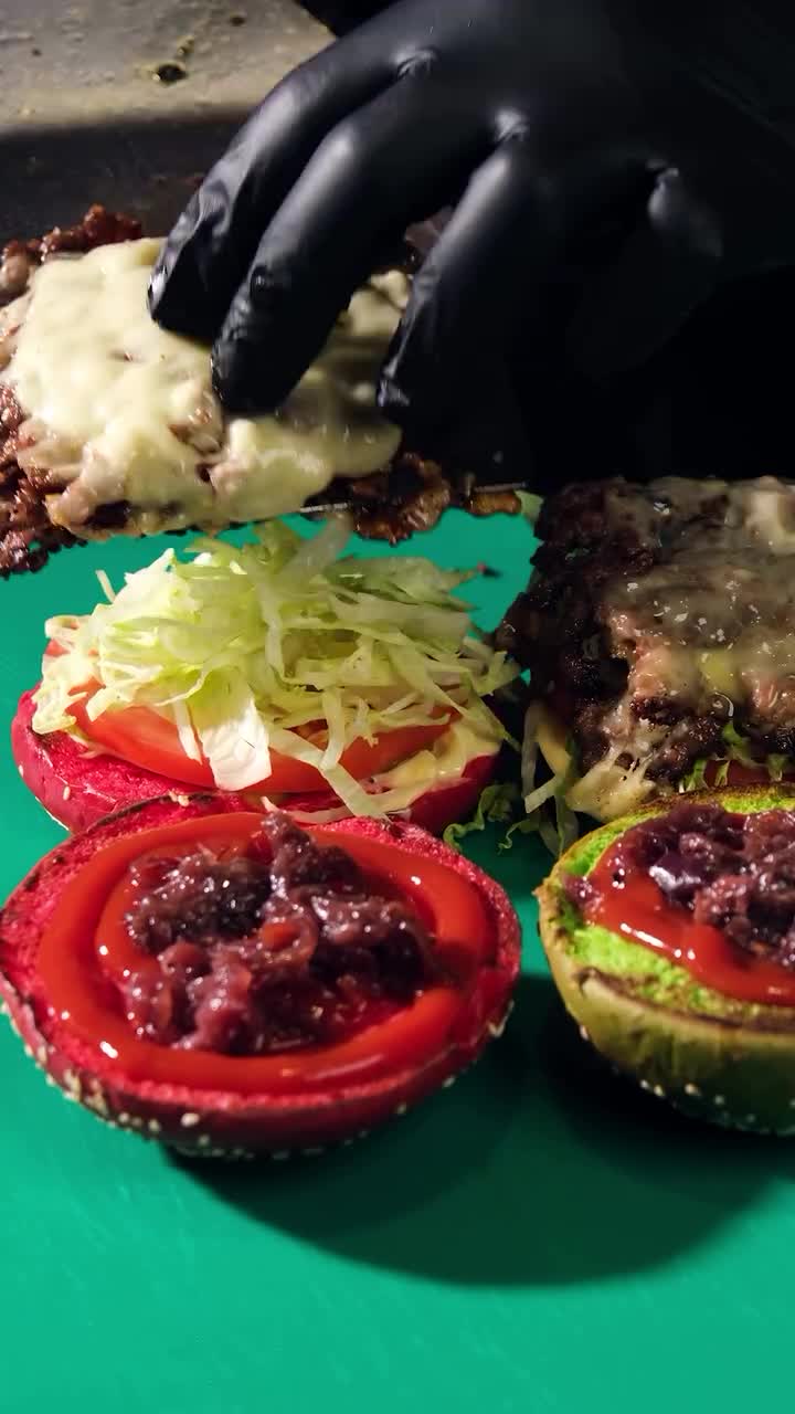 Razz Burger video