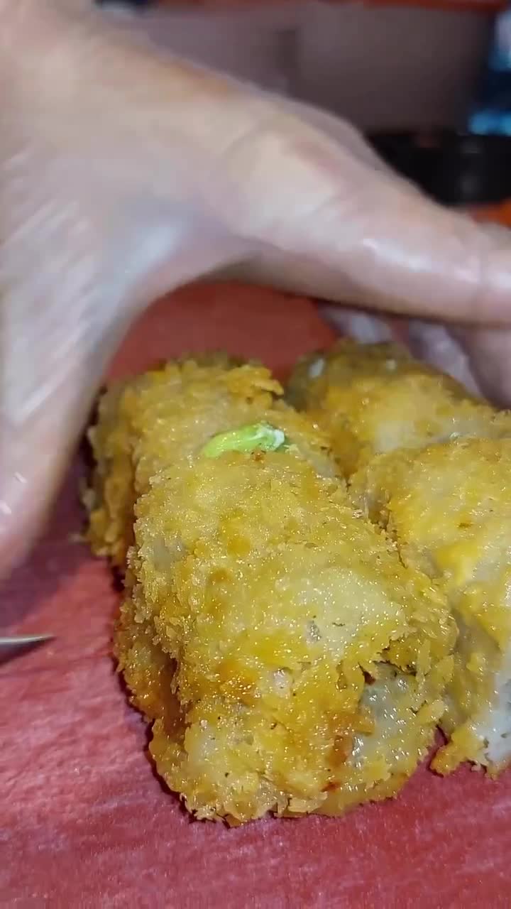 Hai Hai Sushi Bar & Asian Kitchen video