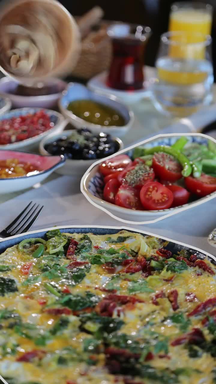 Boğaziçi Restaurant Narlıdere video