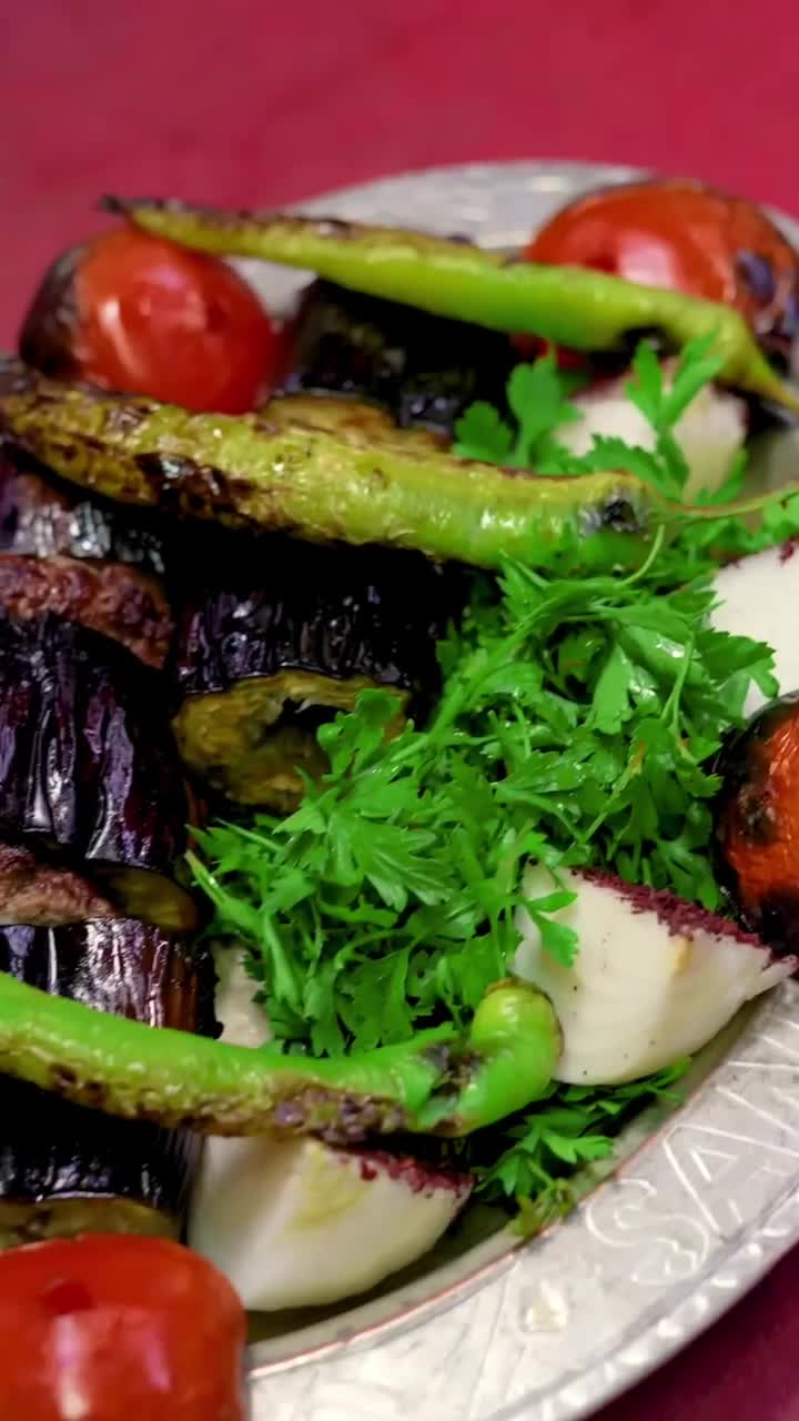 Enra Şanlıurfa Kebap Corba Döner video