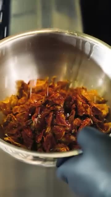 Pally - Restoran & Kokteyl Bar video