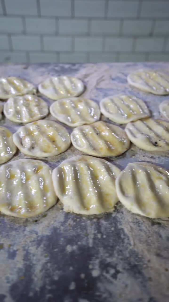 Enra Şanlıurfa Kebap Corba Döner video