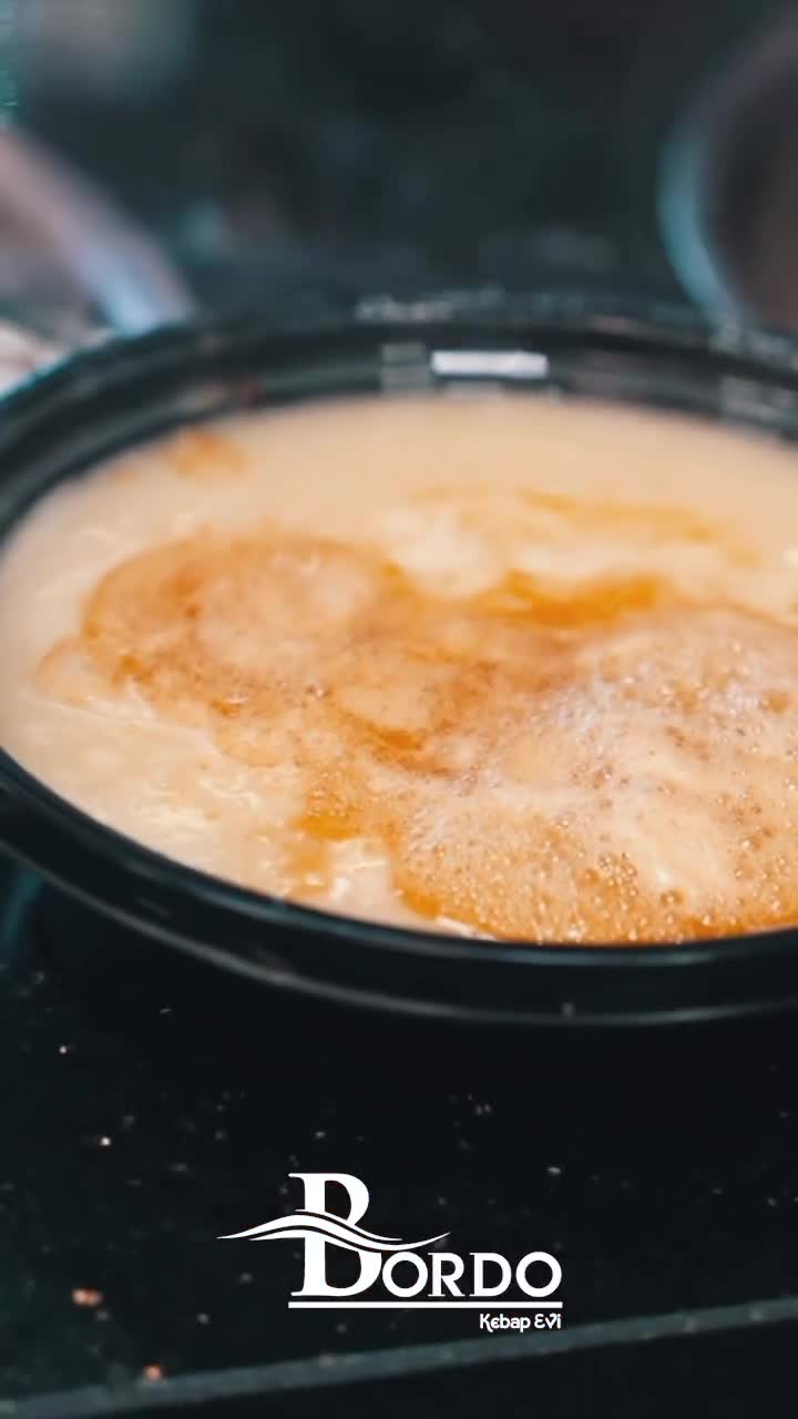 Bordo Kebap Evi video