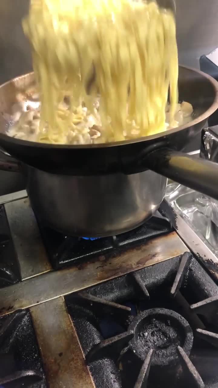 'Dut Restaurant Cafe Bar video