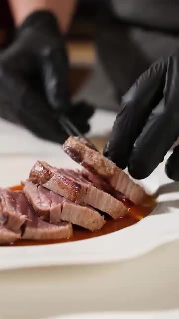 Pally - Restoran & Kokteyl Bar video