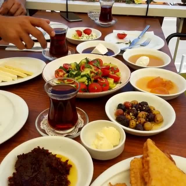 'Dut Restaurant Cafe Bar video