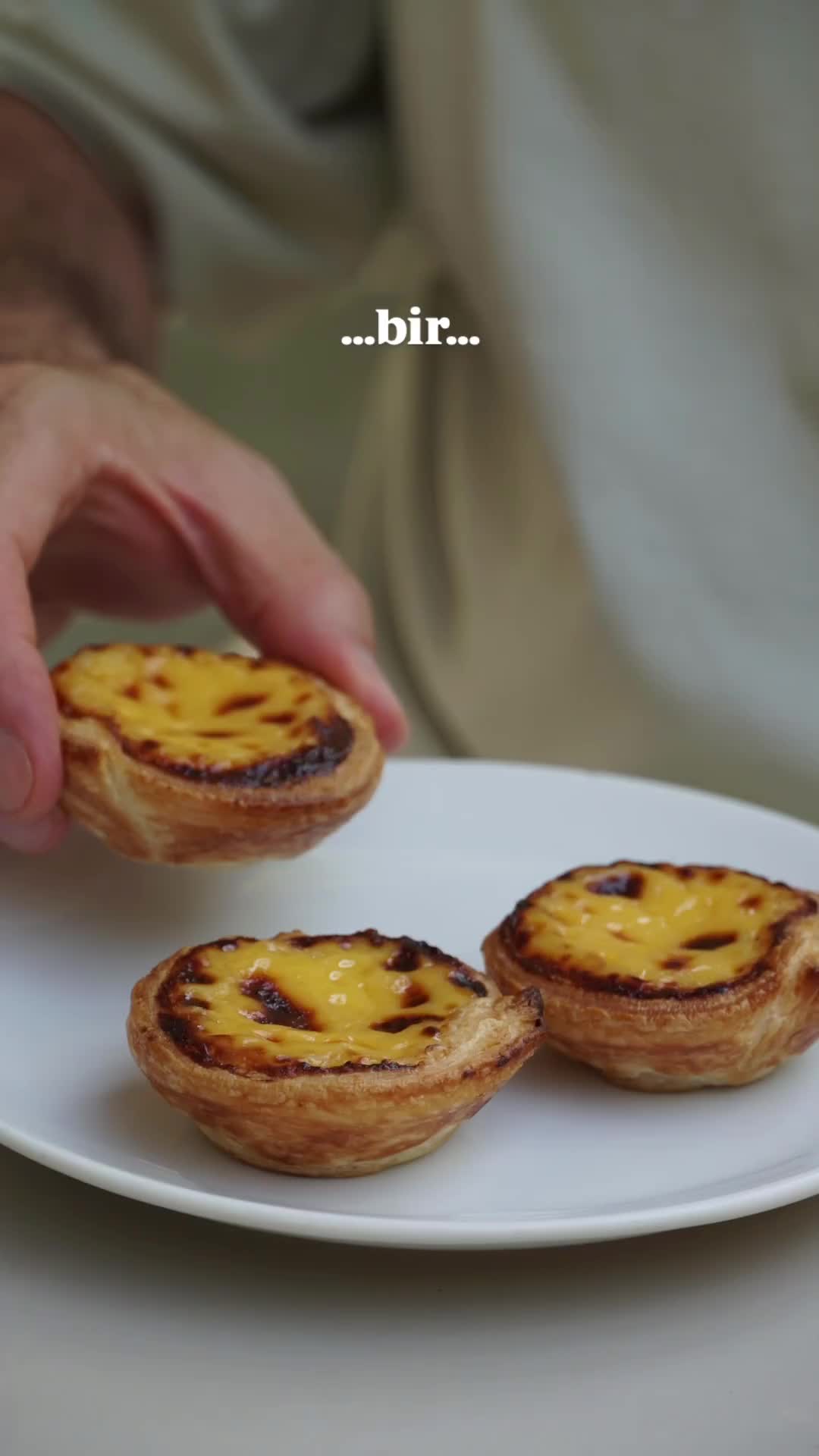 Delsur Empanadas video