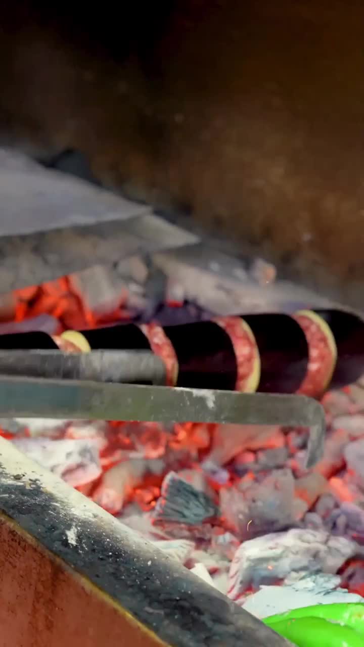 Enra Şanlıurfa Kebap Corba Döner video