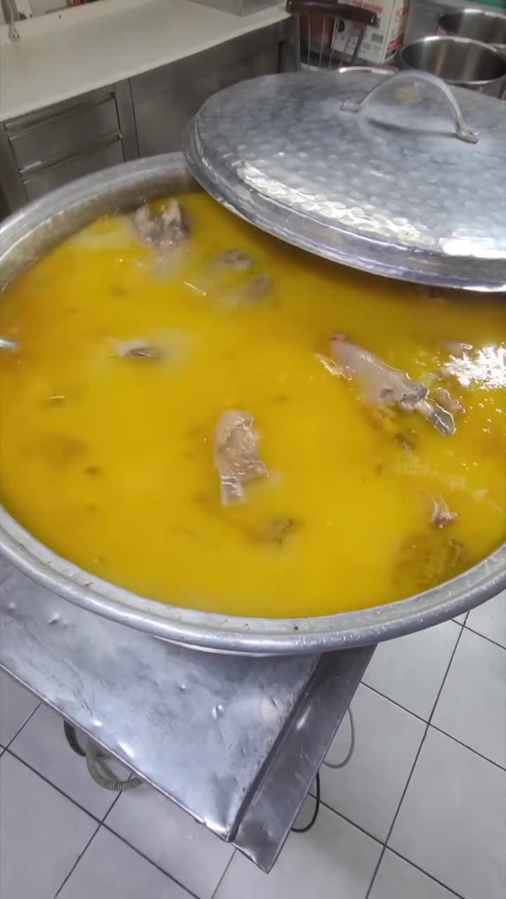 Ulvi Usta Cağ Kebabı video