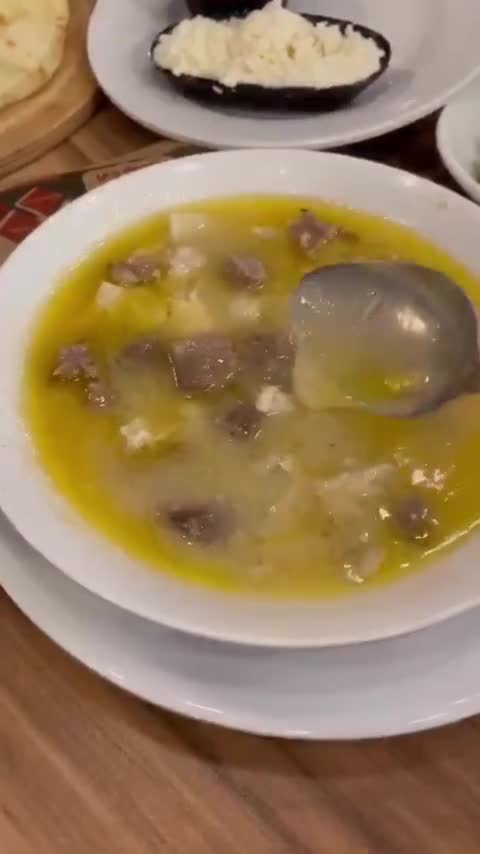 Bordo Kebap Evi video