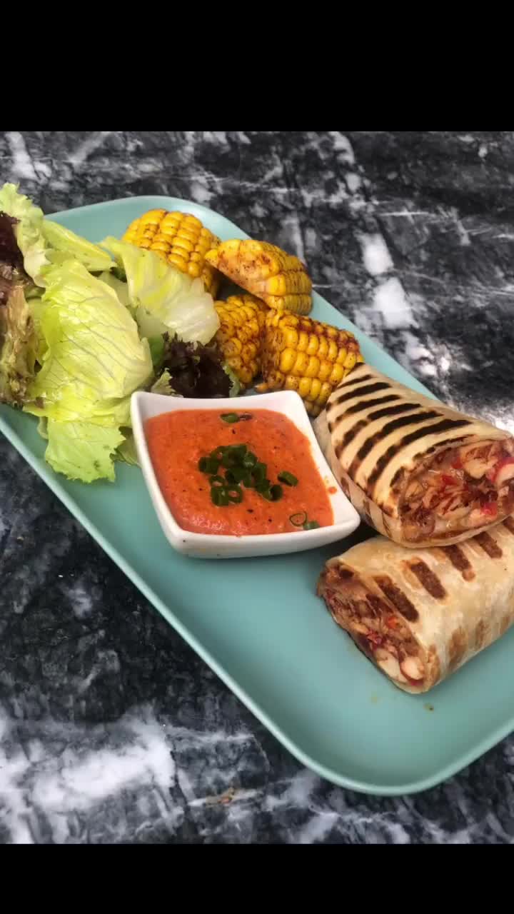 'Dut Restaurant Cafe Bar video