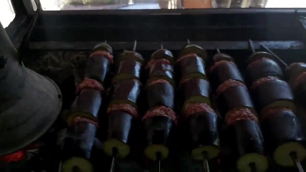 Sevinç Kebap & Dürüm Salonu video