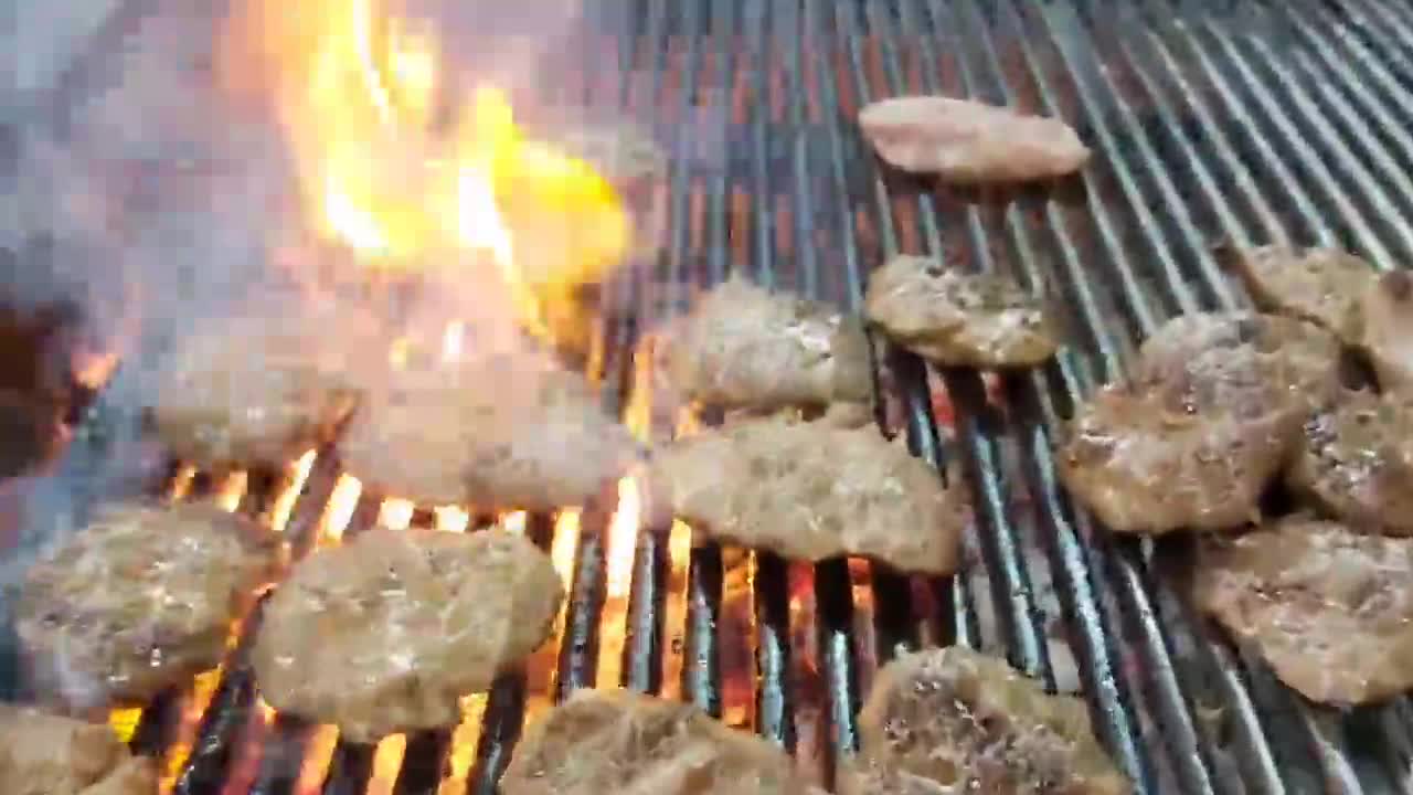 Sevinç Kebap & Dürüm Salonu video