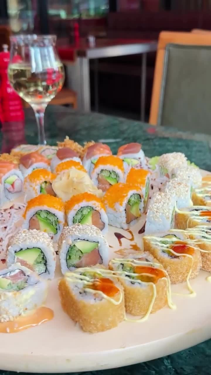 Red Dragon Çin Restoranı video