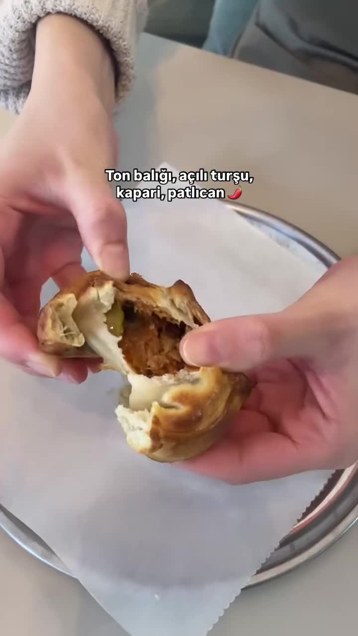 Delsur Empanadas video